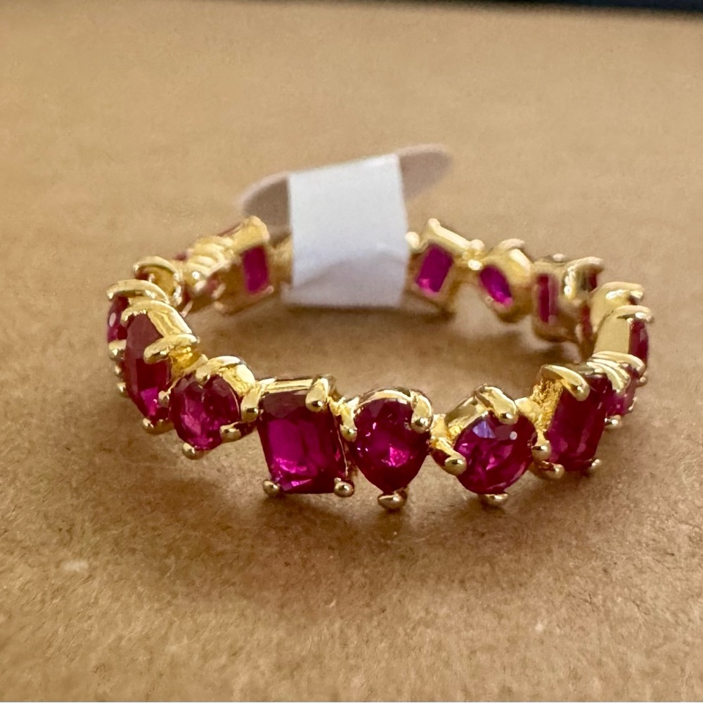 Elegant Gold Ring with Red Stones